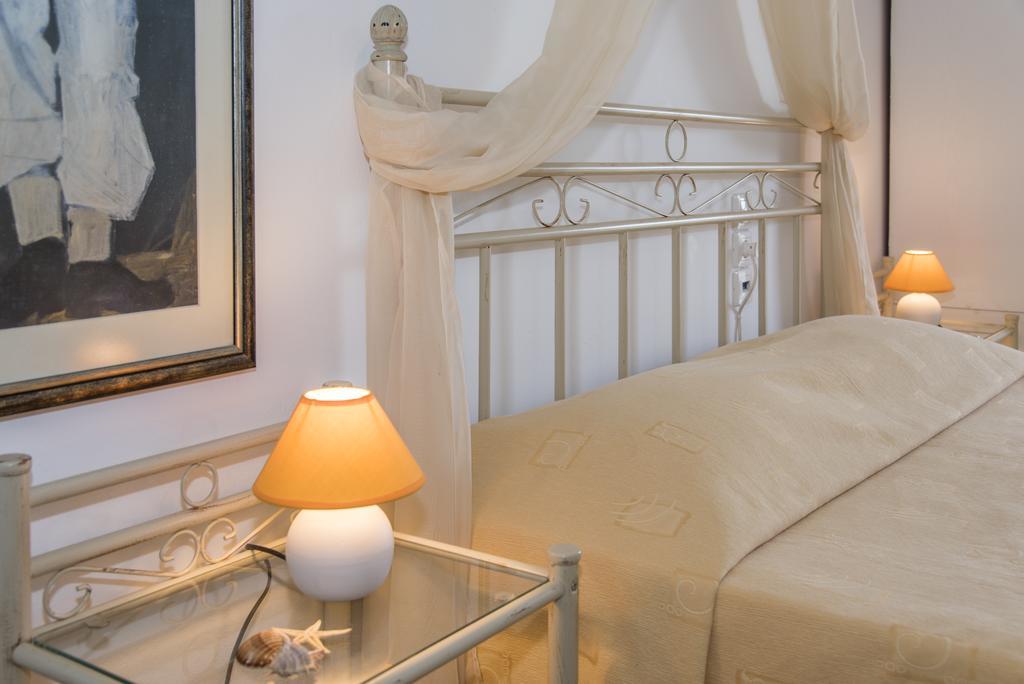 Elena Apartments Πολλώνια Δωμάτιο φωτογραφία